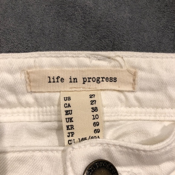 SOLD! Skinny White Jeans - Picture 5 of 5